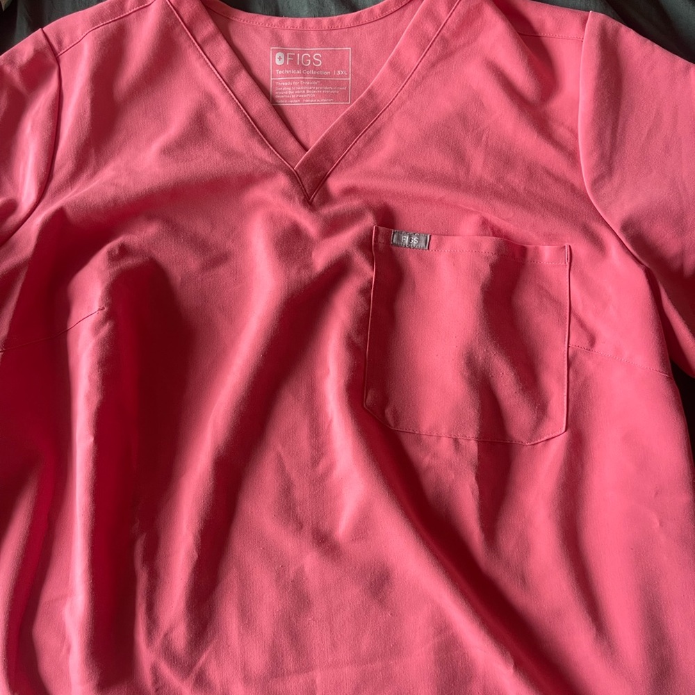 FIGS V-Neck Scrub Top in Bright Coral Pink
